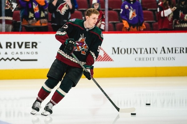 Хоккей. НХЛ. Белорус Владислав Колячонок — единственный защитник "Аризоны" с положительным коэффициентом полезности
Хоккей. НХЛ. Белорус Владислав Колячонок — единственный защитник "Аризоны" с положительным коэффициентом полезности