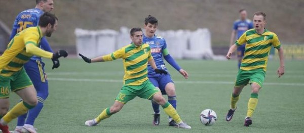 Футбол. БАТЭ, забив два безответных мяча в ворота "Немана", пробился в финал Кубка Беларуси
Футбол. БАТЭ, забив два безответных мяча в ворота "Немана", пробился в финал Кубка Беларуси