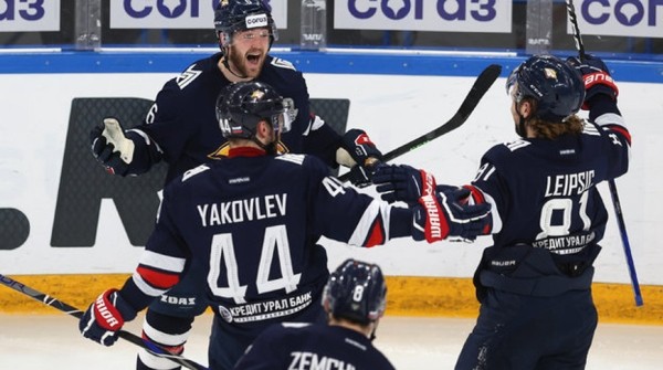 Хоккеисты "Металлурга" вышли в финал Кубка Гагарина Хоккеисты "Металлурга" вышли в финал Кубка Гагарина