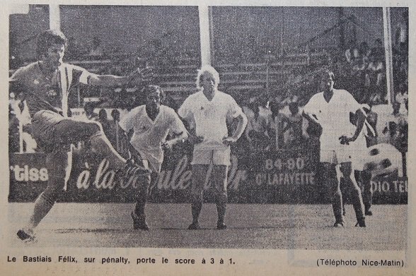 Беларус, поддержавший Украину, перешел в Д2 Франции. Его новый клуб за 117 лет истории брал трофеи, падал в любители, использовался для борьбы за независимость