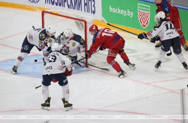 Жлобинский "Металлург" стал чемпионом Беларуси по хоккею