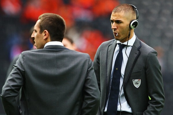 Бензема до «Реала»: рос на улице Гагарина, обожал Роналдо и писал в тюрьму любимому рэперу Бензема до «Реала»: рос на улице Гагарина, обожал Роналдо и писал в тюрьму любимому рэперу