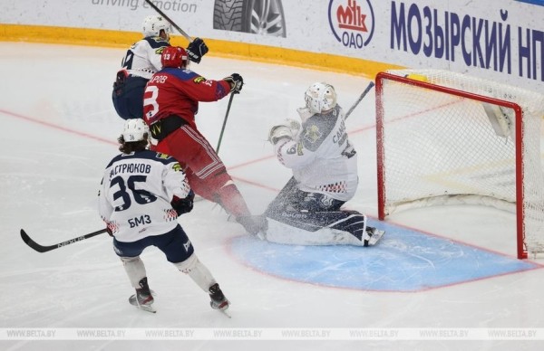Жлобинский "Металлург" стал чемпионом Беларуси по хоккею