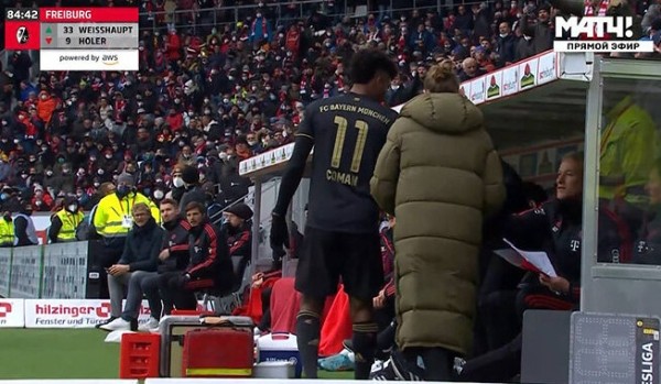 Футбол. 12 игроков на поле у "Баварии"! Ошибка Комана может превратить разгромную победу мюнхенцев над "Фрайбургом" в "технарь"
Футбол. 12 игроков на поле у "Баварии"! Ошибка Комана может превратить разгромную победу мюнхенцев над "Фрайбургом" в "технарь"