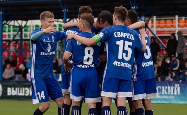 Как «Энергетик-БГУ» с зарплатами по 600 рублей идет вторым в ЧБ: не ротирует состав, наказывает в быстрых атаках, открывает очередных узбеков