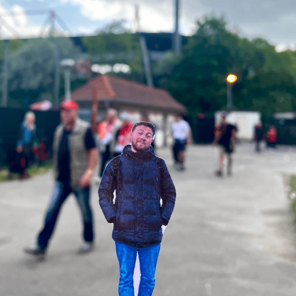 Івулін і Марціновіч былі заўважаныя ў Берліне на заключным туры Бундэслігі. Прывітанне журналістам з «Дома старога Лясніка» Івулін і Марціновіч былі заўважаныя ў Берліне на заключным туры Бундэслігі. Прывітанне журналістам з «Дома старога Лясніка»