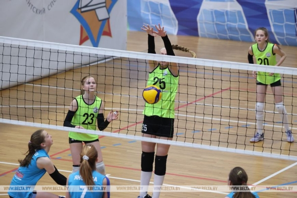 ФОТОФАКТ: Старт финального этапа республиканских соревнований "Мяч над сеткой"