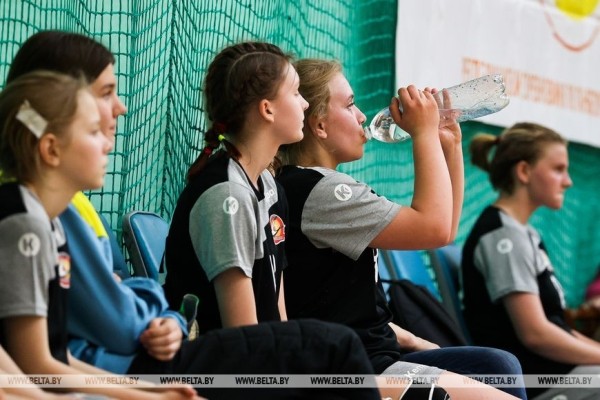 ФОТОФАКТ: Финальный этап соревнований по гандболу "Стремительный мяч" стартовал в Бресте