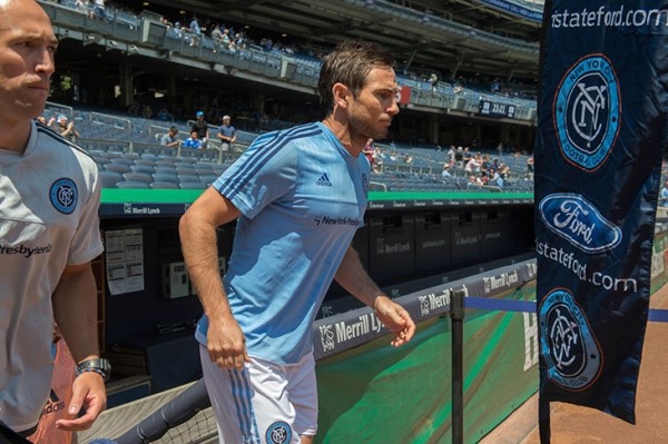 Лэмпард против «Челси» – теперь как тренер. А какой была его последняя встреча с родным клубом в роли игрока?