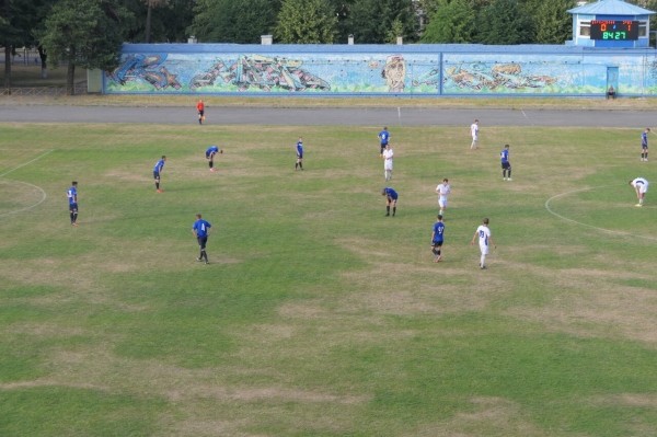 ﻿В Барановичах наконец-то открывают стадион: там пасли верблюдов, Кондратьев негодовал от газона, а после ремонта планировал играть «Рух» (но исчез раньше)