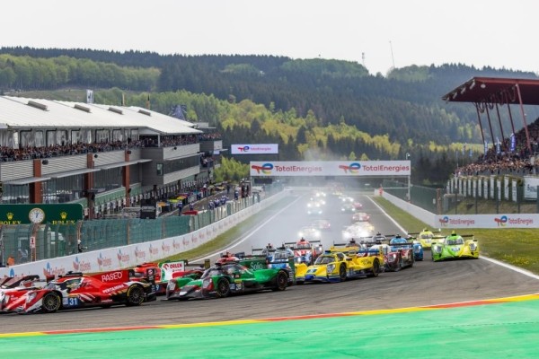 6 гадзін чырвоных сцягоў і машын бяспекі. Прырода дужа скараціла дыстанцыю другога этапу WEC у Спа-Франкаршам 6 гадзін чырвоных сцягоў і машын бяспекі. Прырода дужа скараціла дыстанцыю другога этапу WEC у Спа-Франкаршам