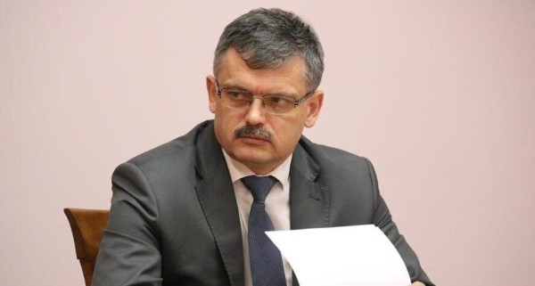 «Министр» ездит к атлетам и вешает лапшу: обещает сохранить доходы, несмотря на бан, уверяет, что 80% мира живет хуже Беларуси, песочит Тихановскую и не понимает Козеко