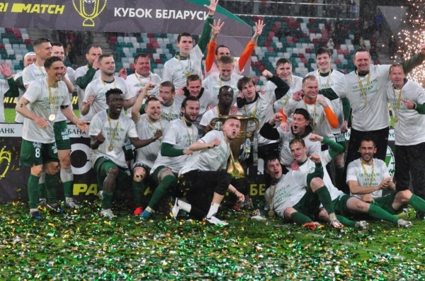 Узнали, где беларусские клубы примут «домашки» еврокубков: в Минске и Борисове думают о Западе, «Гомель» выберет из бывшего СССР, «Шахтер» уже определился Узнали, где беларусские клубы примут «домашки» еврокубков: в Минске и Борисове думают о Западе, «Гомель» выберет из бывшего СССР, «Шахтер» уже определился