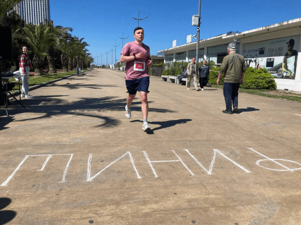 Беларусы в Грузии провели  благотворительный полумарафон в поддержку Украины