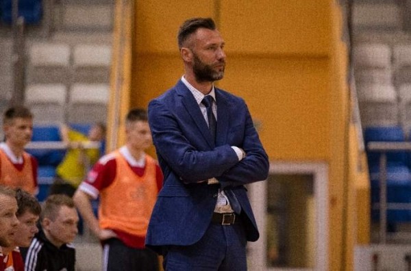 Разное.  Мини-футбол. Александр Черник: к сожалению, в тех отрезках, где начинается плей-офф с приставкой "супер", мы дрогнули
 