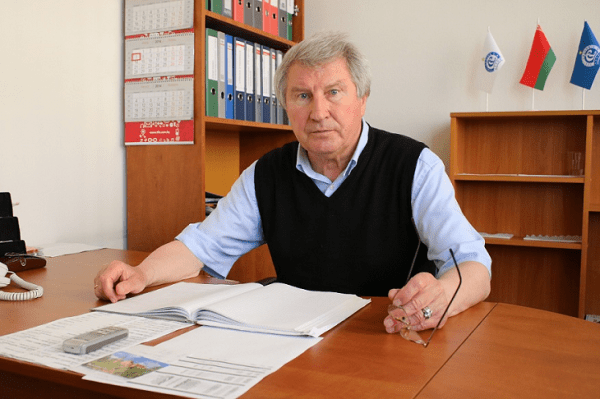 Ударная (и порой угарная) пятилетка Малофеева: после разговора с Лукашенко вел тренеров к духовности, находил провидение Путина, объяснял, зачем обниматься с деревьями Ударная (и порой угарная) пятилетка Малофеева: после разговора с Лукашенко вел тренеров к духовности, находил провидение Путина, объяснял, зачем обниматься с деревьями