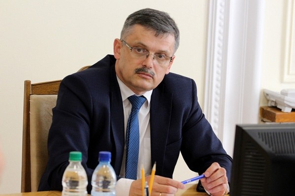 На аттестации Ковальчук просит спеть гимн, а среди тех, кто против Лукашенко, есть одобряющие войну в Украине. Человек из системы – о том, как живет спорт Беларуси