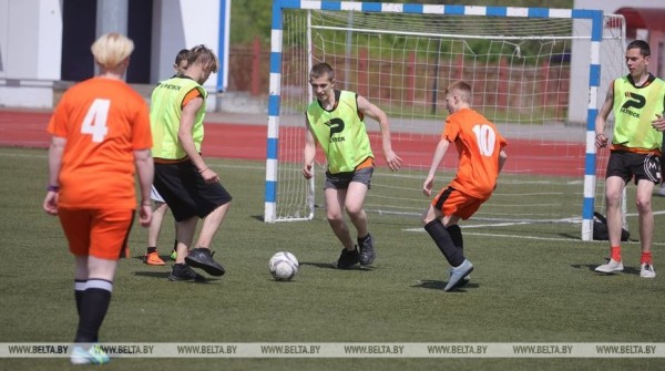 В Лиде назвали призеров республиканского турнира по футболу "Спешиал Олимпикс" В Лиде назвали призеров республиканского турнира по футболу "Спешиал Олимпикс"