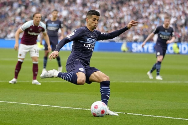 Холанд не попал даже в топ-20 самых дорогих трансферов АПЛ. Как дела у тех, за кого платили больше? Холанд не попал даже в топ-20 самых дорогих трансферов АПЛ. Как дела у тех, за кого платили больше?