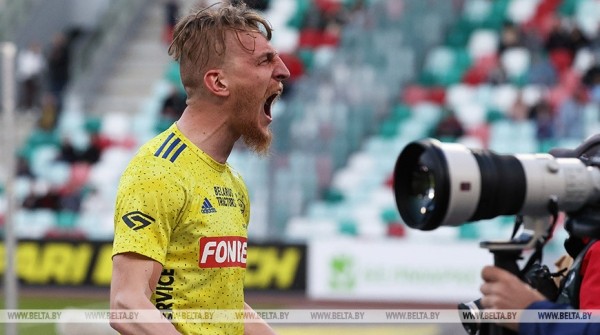 БАТЭ выиграл у футболистов "Витебска" в матче чемпионата Беларуси