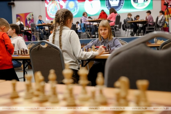 ФОТОФАКТ: Республиканские соревнования по шахматам среди детей и подростков "Белая ладья" в Минске ФОТОФАКТ: Республиканские соревнования по шахматам среди детей и подростков "Белая ладья" в Минске