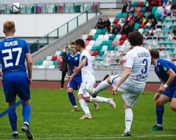 Футбол.  Ковалевич полощет судей, Ложкин спасает минское "Динамо": полная картина воскресенья в высшей лиге
  