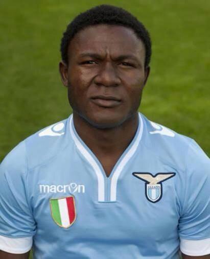 Джозеф Минала радикально сменил имидж. Ну что, все еще выглядит на 40? Джозеф Минала радикально сменил имидж. Ну что, все еще выглядит на 40?