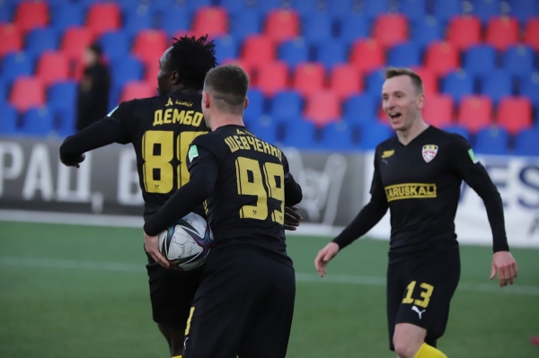 Клубы в Беларуси забили на презентацию новой формы перед сезоном-2022, да и меняли ее не многие &ndash; даже у БАТЭ старый комплект