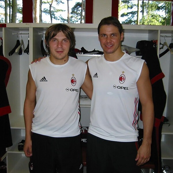 «Милану» вернул чемпионство тренер, с которым Кутузов работал в «Парме»: беларусу не понравилось, а клуб тогда чуть не вылетел «Милану» вернул чемпионство тренер, с которым Кутузов работал в «Парме»: беларусу не понравилось, а клуб тогда чуть не вылетел