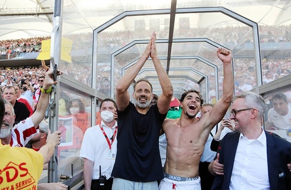 В Бундеслиге спасение празднуют ярче, чем титул! «Штутгарт» забил на 90+2, а дальше – море фанатов на поле