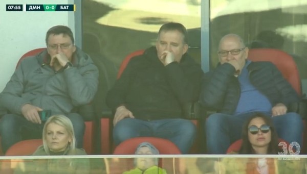 БАТЭ потерял первые очки в сезоне – Драгун снова забил минскому «Динамо», но его спас дубль Бахара, к которому на поле выбегал болельщик