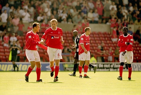 Легендарный «Ноттингем Форест» вернулся в АПЛ спустя 23 года. Ох, сколько же всего вытерпели фанаты 