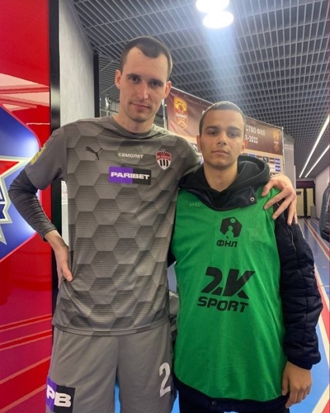 В России скандал в стыках РПЛ команд беларусов. Вратарь ударил болбоя, который затягивал время