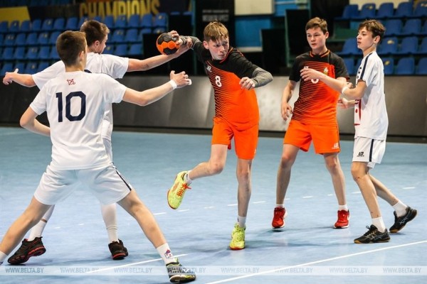 В Бресте завершился финальный этап гандбольного турнира "Стремительный мяч" В Бресте завершился финальный этап гандбольного турнира "Стремительный мяч"