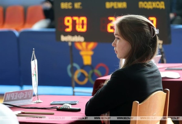 ФОТОФАКТ: Олимпийские дни молодежи по тяжелой атлетике проходят в Гомеле