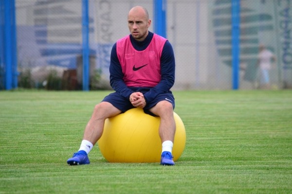 В Беларусь вернулся Адамович &ndash; один из трех ярких сербов, которых &laquo;Динамо&raquo; Чижа подписало летом-2013. А вот как дела у Николича и Веселиновича