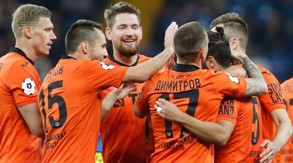 Футболисты "Урала" разгромили "Рубин" в чемпионате России Футболисты "Урала" разгромили "Рубин" в чемпионате России