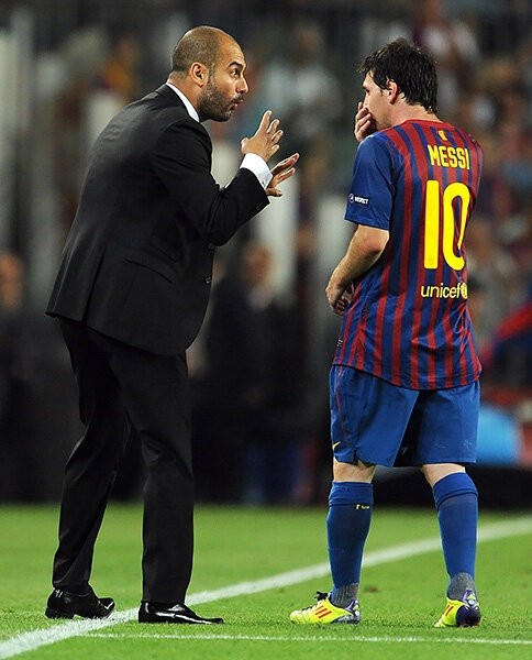 Нападающие у Гвардиолы: склонность к ложным девяткам, обязательная работа в прессинге и адаптации под чистых форвардов Нападающие у Гвардиолы: склонность к ложным девяткам, обязательная работа в прессинге и адаптации под чистых форвардов