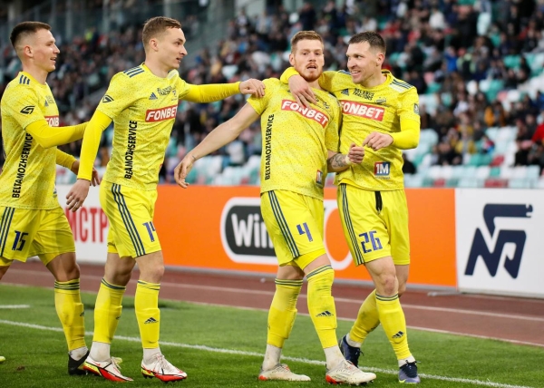 Клубы в Беларуси забили на презентацию новой формы перед сезоном-2022, да и меняли ее не многие &ndash; даже у БАТЭ старый комплект