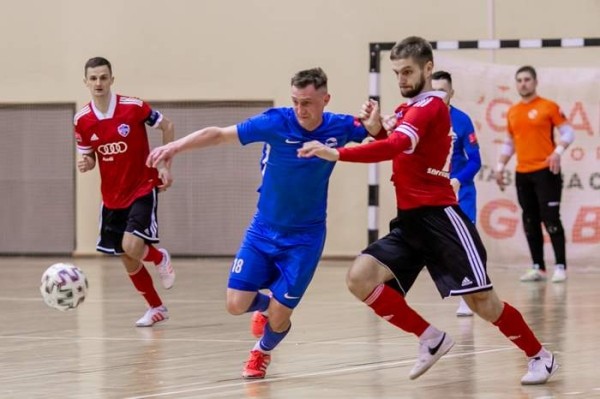 Разное. "Grandsport"-премьер-лига по футзалу. БЧ на своей площадке одолел "Минск"
Разное. "Grandsport"-премьер-лига по футзалу. БЧ на своей площадке одолел "Минск"