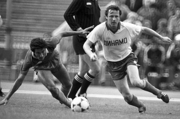 Футбол.  "Ты наш человек! Пойдем в "Юбилейку". Юрий Пудышев о том, как его приняли в минском "Динамо"
 