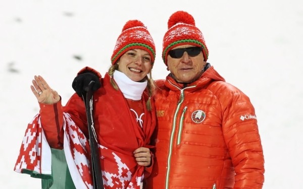 «Министр» ездит к атлетам и вешает лапшу: обещает сохранить доходы, несмотря на бан, уверяет, что 80% мира живет хуже Беларуси, песочит Тихановскую и не понимает Козеко