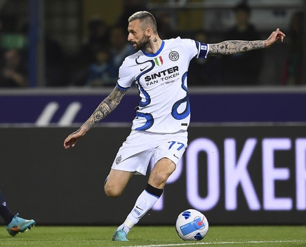 Герои года в Италии: рулят «Милан» и «Лацио», «Ювентус» – только среди разочарований Герои года в Италии: рулят «Милан» и «Лацио», «Ювентус» – только среди разочарований