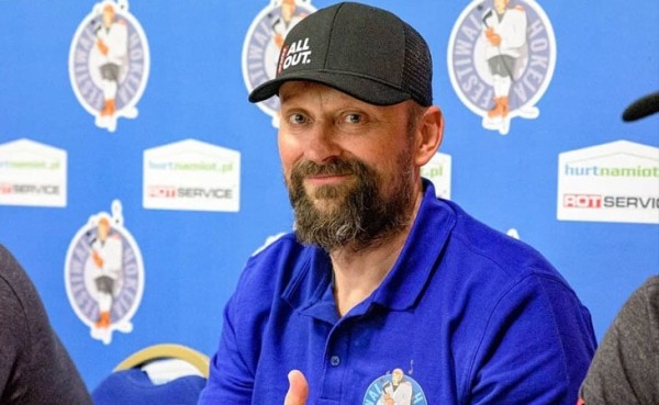 «Люди сами себя закопали, а Богдановичу посоветую на ночь пить зеленый чай». Тренер – о новых санкциях против беларусского хоккея