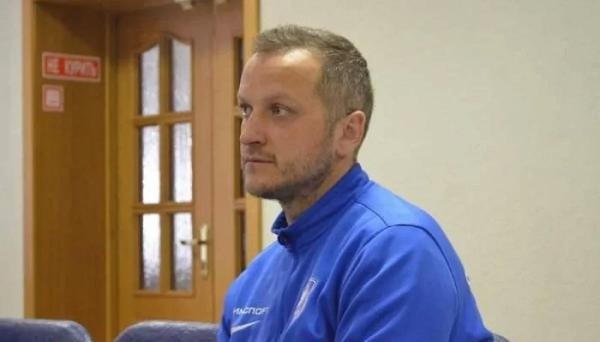 В футбольном Витебске – 5-я смерть за последних 4 года. На сей раз вдруг скончалась 22-летняя девушка – несмотря на это, директор клуба велел ехать на матч В футбольном Витебске – 5-я смерть за последних 4 года. На сей раз вдруг скончалась 22-летняя девушка – несмотря на это, директор клуба велел ехать на матч