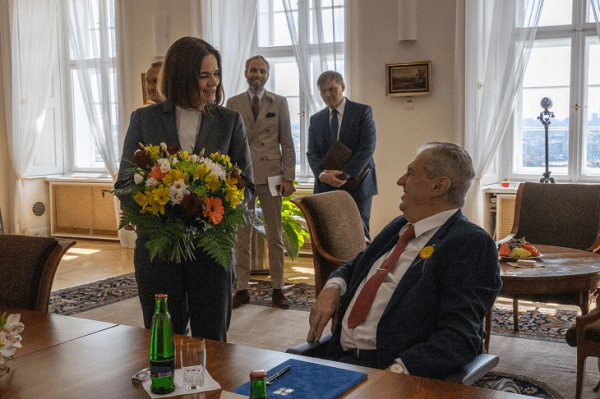 Тихановская защитила беларусов в Чехии – покинувший ее из-за визы сборник оценил новости, но неясно, вернется ли (теперь вопрос в желании клуба)