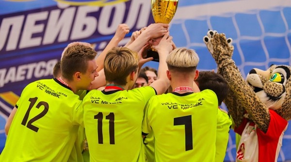 Заключительный этап финала турнира "Мяч над сеткой" финишировал в Минске