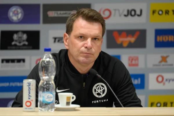 Футбол.  Тренер сборной Словакии: считаю сборную Беларуси самым сильным соперником в группе
 