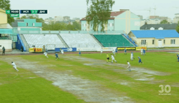 Што здарылася з газонам у Маладзечна? На гэта балюча глядзець Што здарылася з газонам у Маладзечна? На гэта балюча глядзець