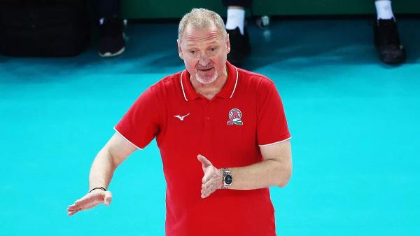 Разное.  Тренер "Локомотива" Андрей Воронков, который назвал кубинскую волейболистку обезьяной, дисквалифицирован на два года
 